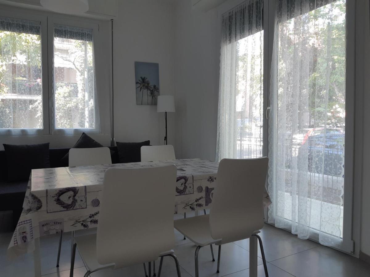 Villa Lina Rimini Bagian luar foto